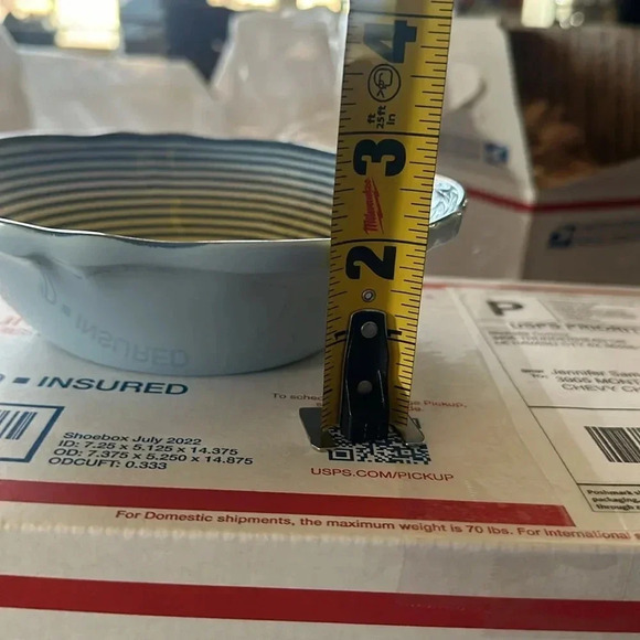 Tommy Bahama melamine cereal/salad bowls - Picture 7 of 8